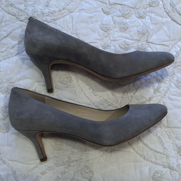 Cole Haan Suede Round Toe Pumps Light Gray Size 9 - Picture 7 of 8